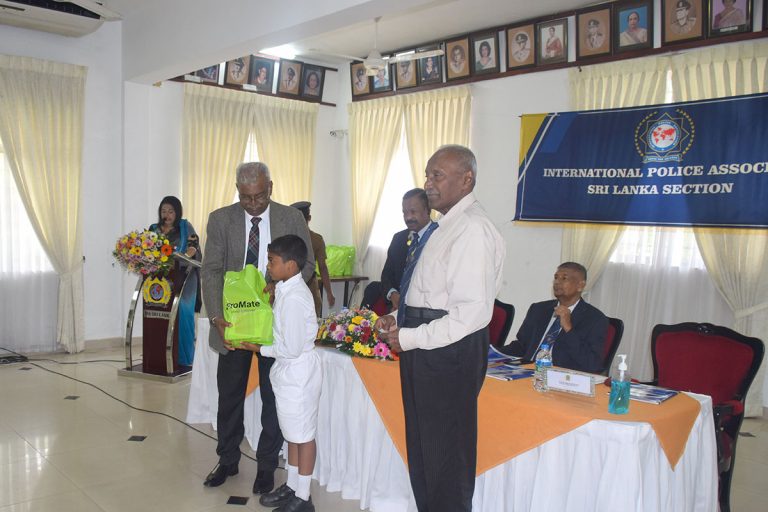 Grade 5 Scholarship Examination – Gift Packs