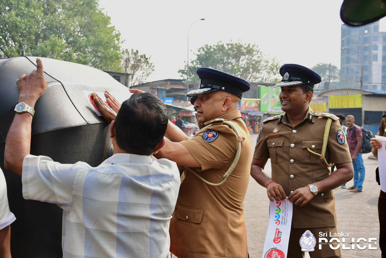 Colombo Central Division conducts community awareness drive for Drug Prevention Week