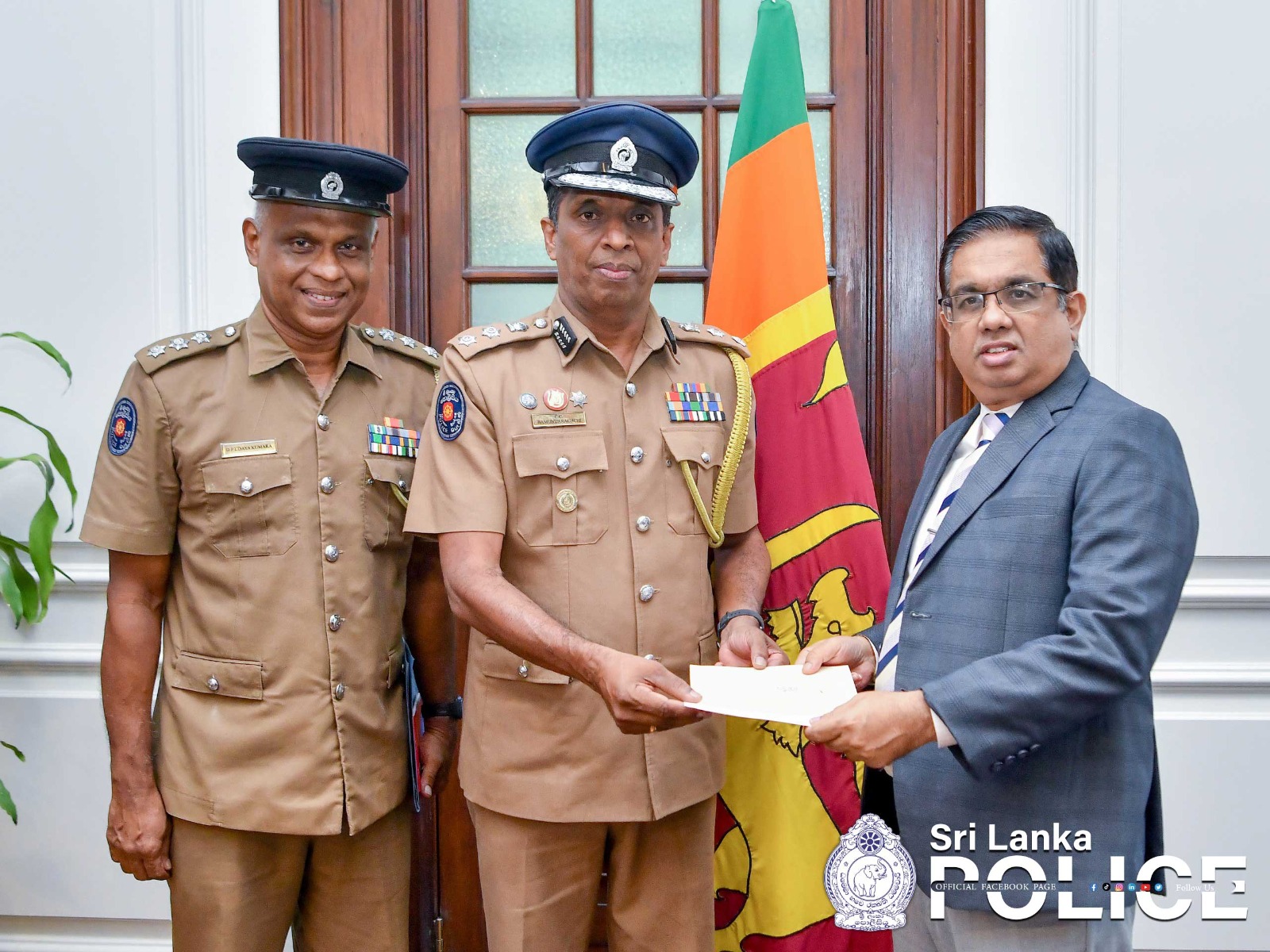 Sri Lanka Police Makes Third Major Contribution to the Rebuilding Sri Lanka Fund