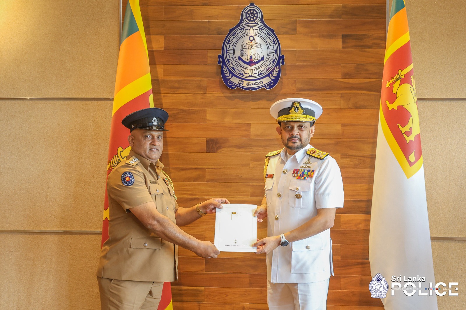 Police Officers Who Rescued 11 Sailors at Sea Commended by Navy Commander